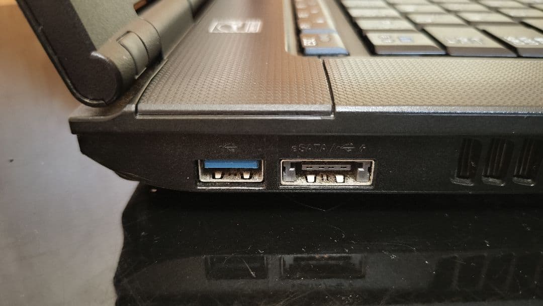 【ノートPC】TOSHIBA B552/H (おまけ:ペンタブ付)