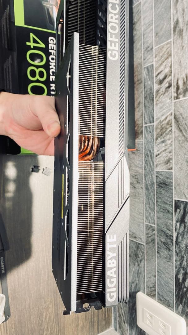 グラフィックボード・グラボ・ビデオカード GIGABYTE GEFORCE RTX 4080 SUPER
