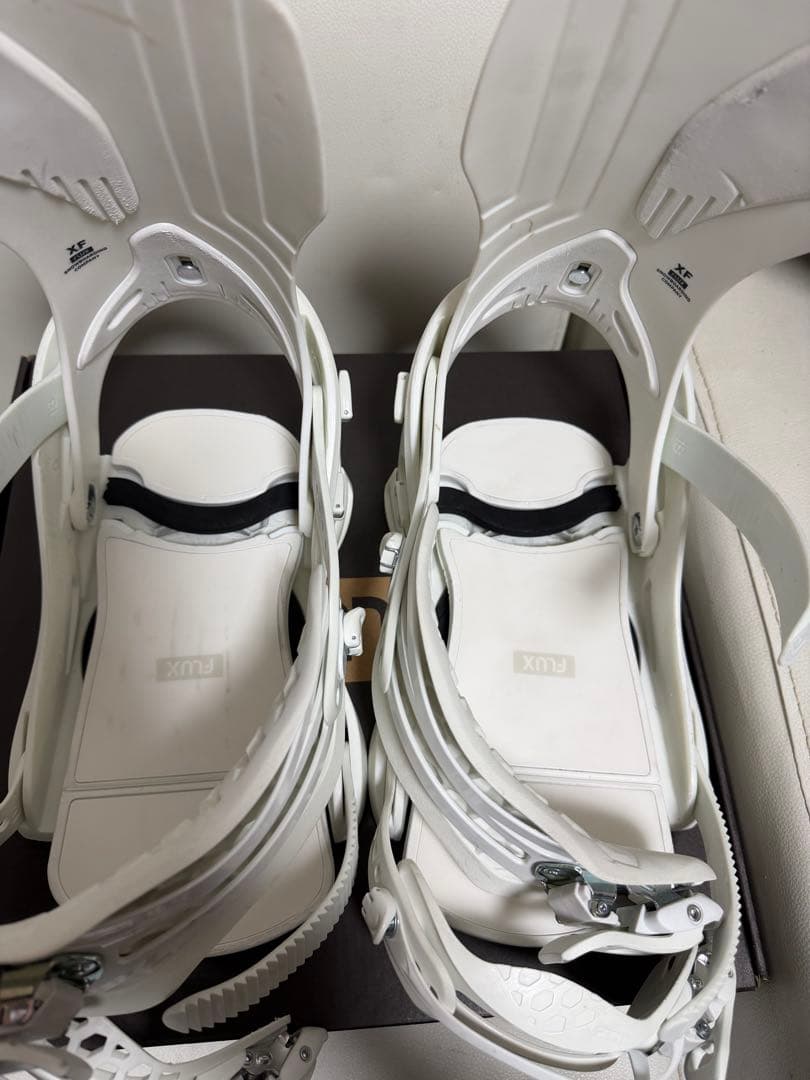 FLUX XF ホワイト ビンディング　　24-25モデル