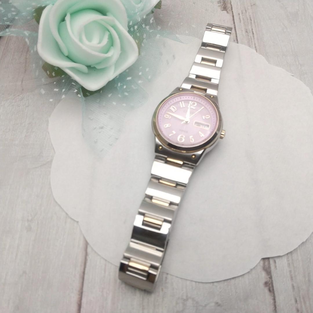 稼働品 ウィッカ カレンダー機能付き 腕時計 ソーラー式 レディース