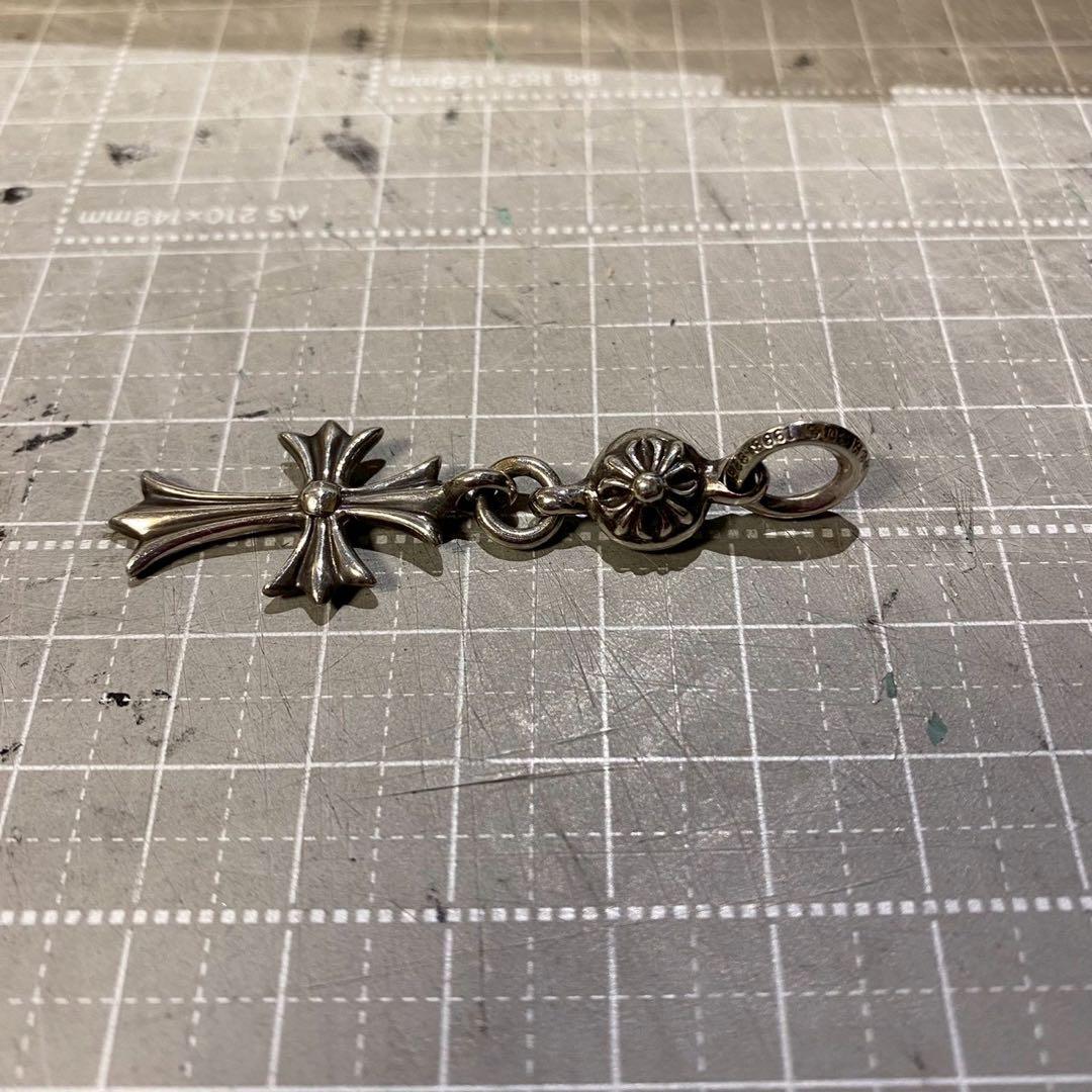 クロムハーツ 1ボールタイニーCHクロスチャーム