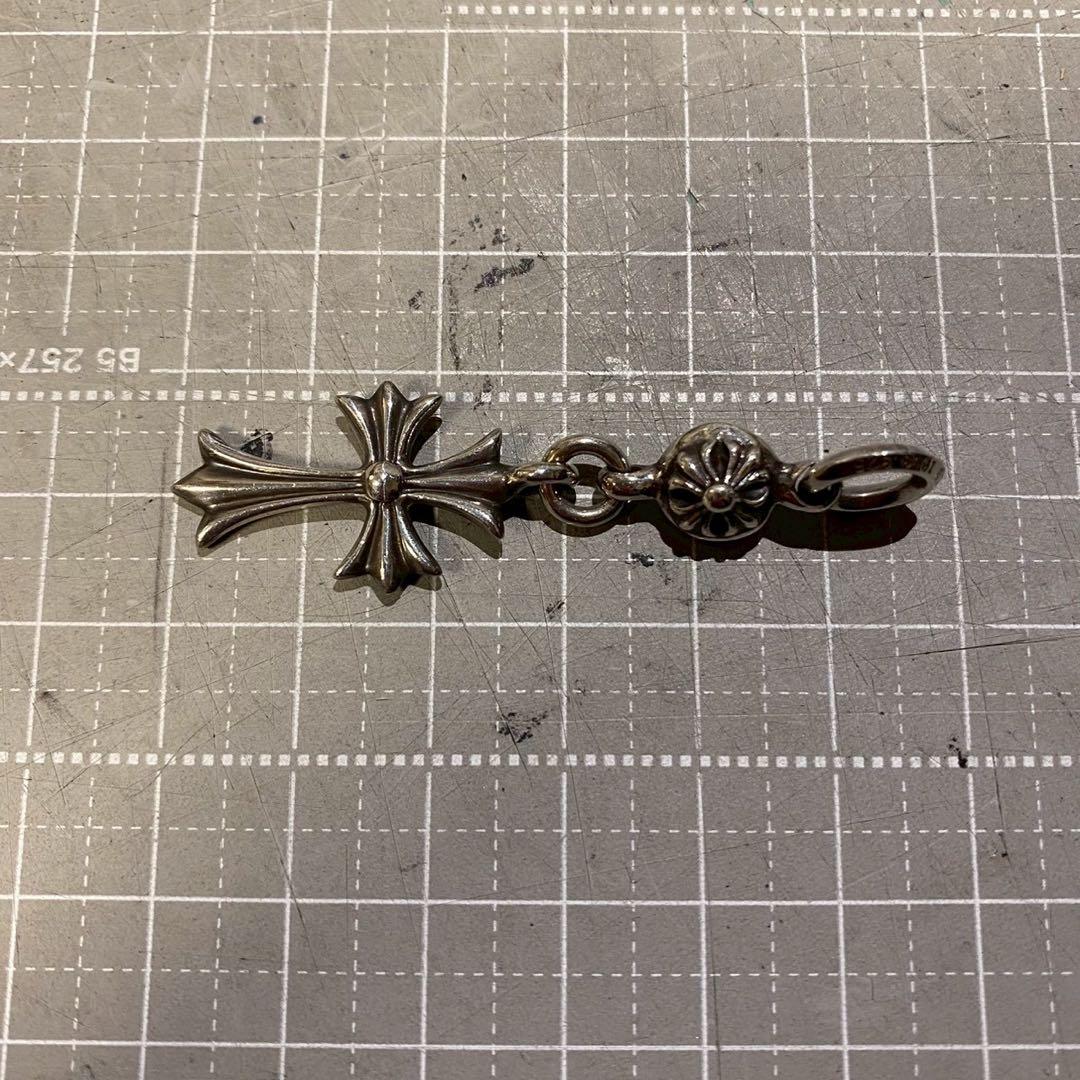 クロムハーツ 1ボールタイニーCHクロスチャーム