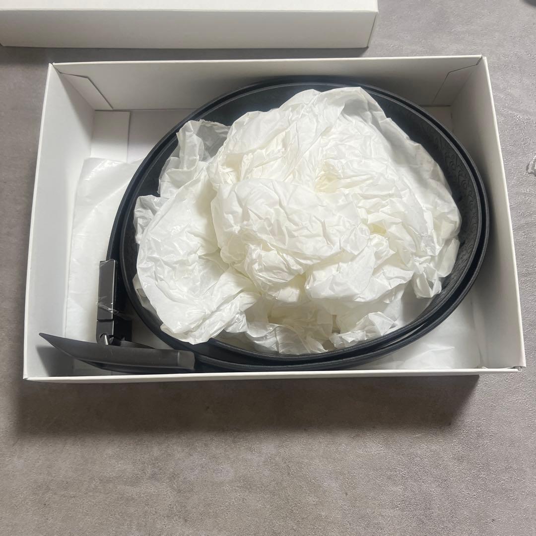   ブラックレザーベルト