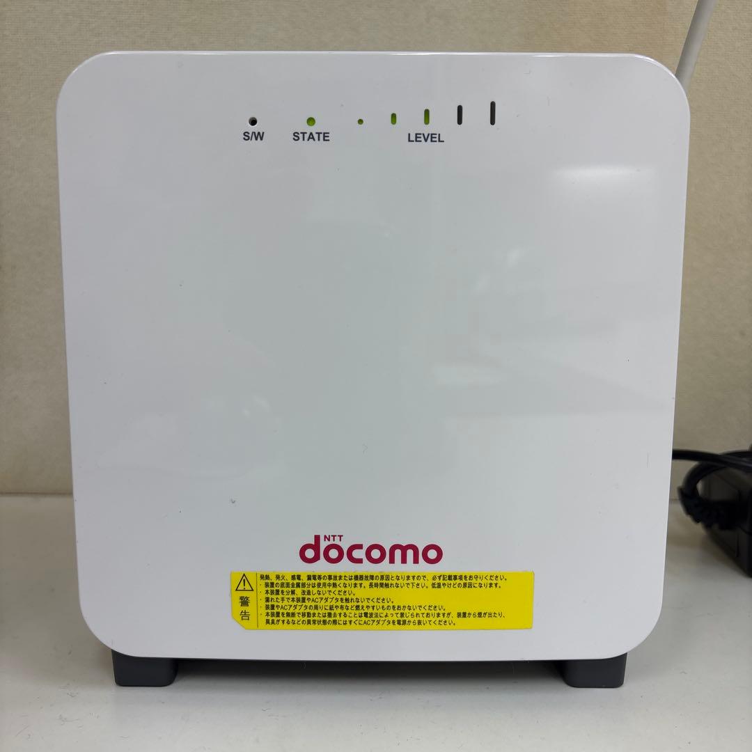 docomo レピーター 中継増幅装置　アンテナ付き