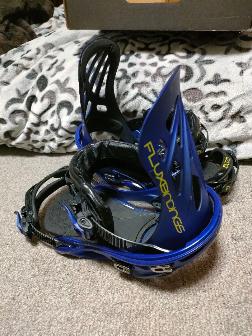 FLUX DS スノーボードビンディング 青/黒