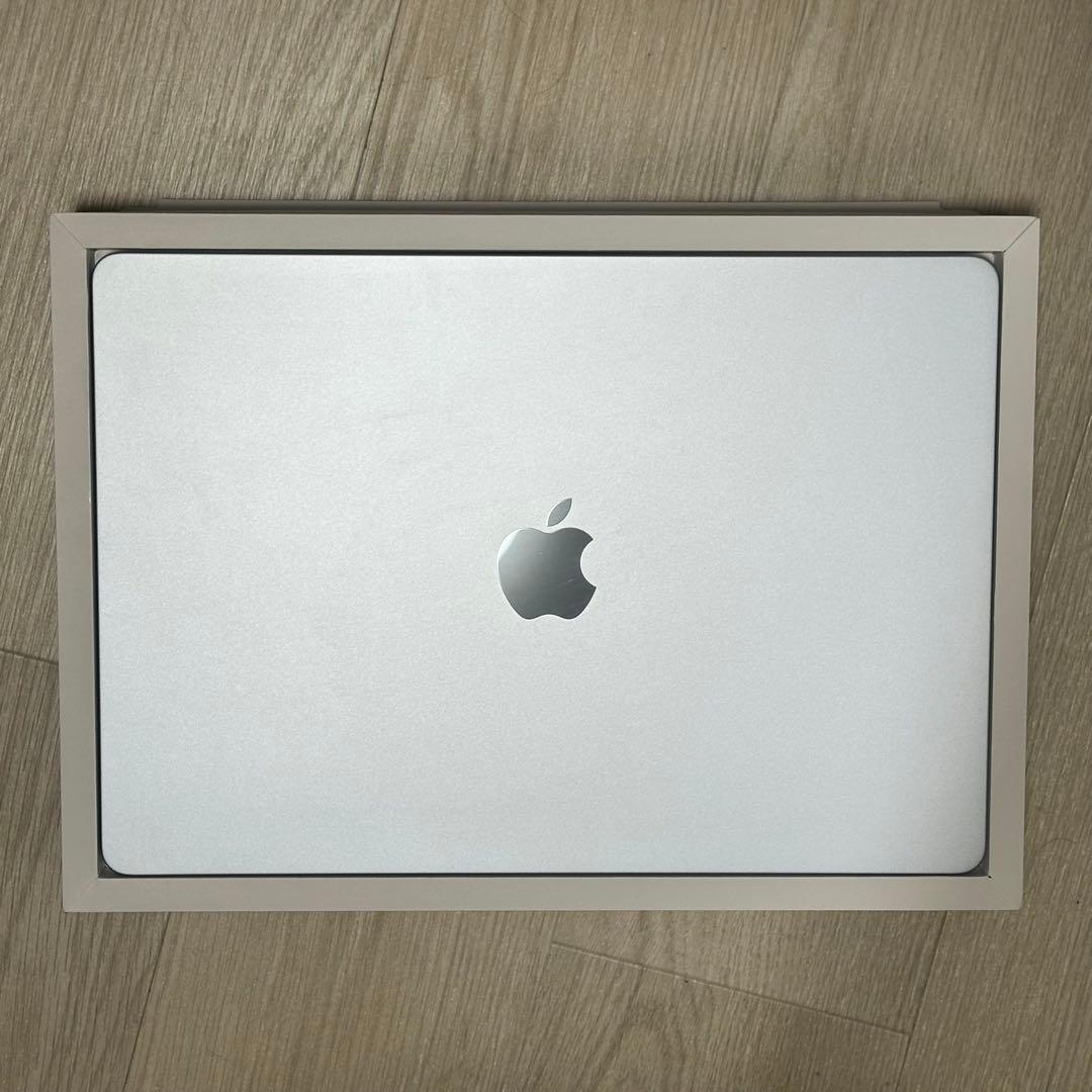 ほぼ新品 MacBook Air 15インチ M4 16GB 256GB ブルー