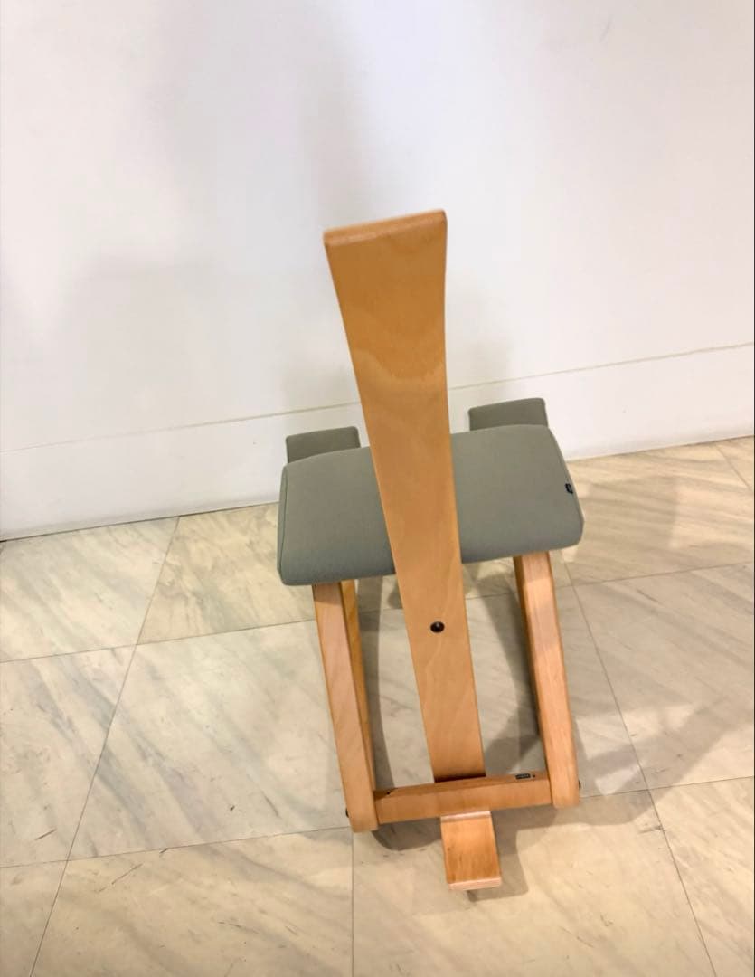 ストッケ　バリエール　バランスチェア　ヴァリエール　デスクチェア