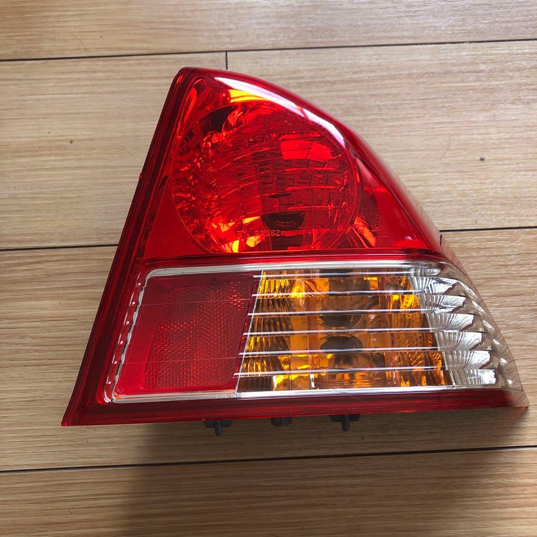 ホンダ　シビックフェリオ　 　　　テールレンズ
