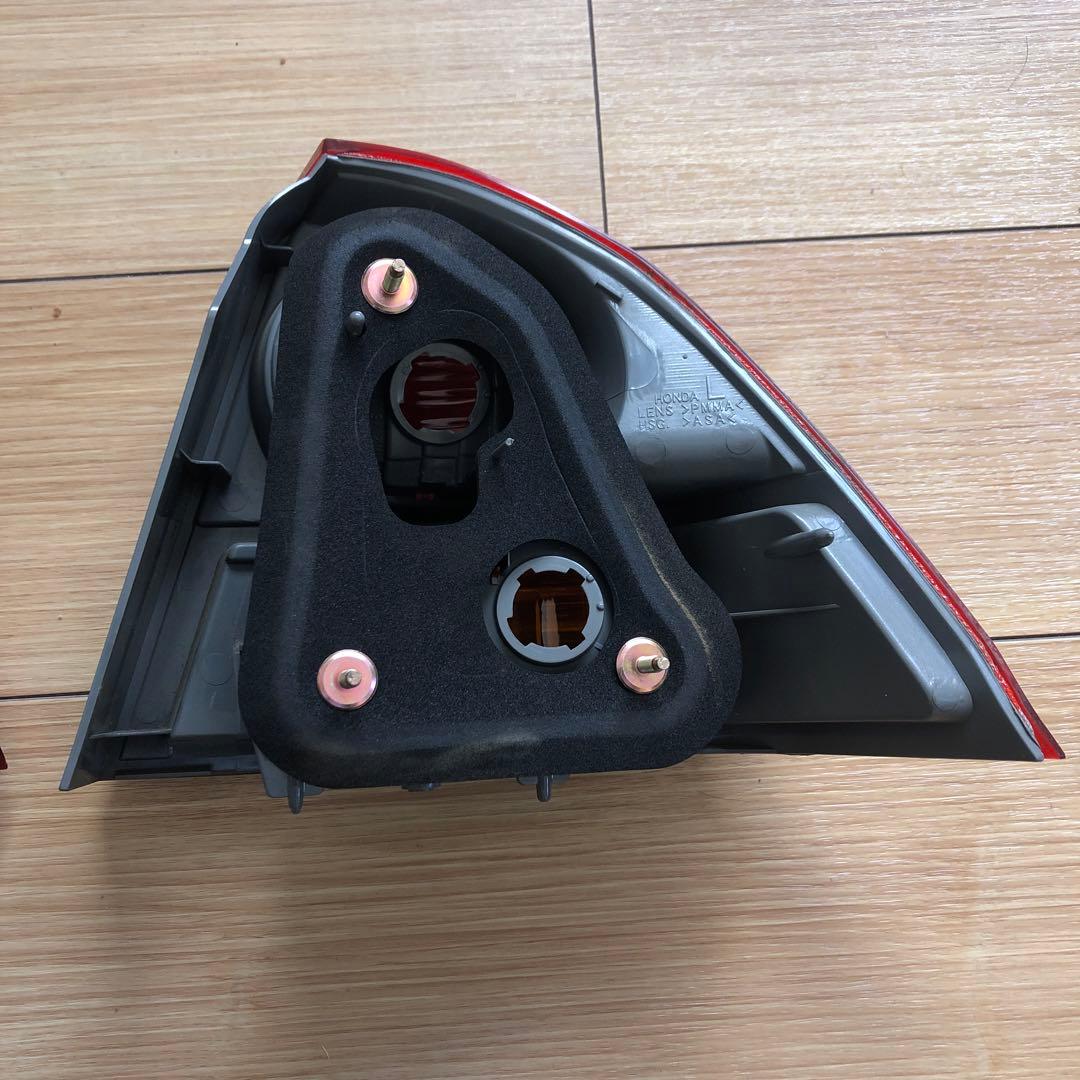 ホンダ　シビックフェリオ　 　　　テールレンズ