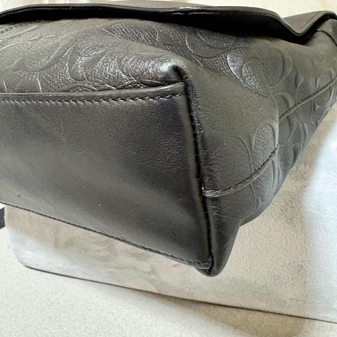 COACH コーチ メッセンジャーバッグ エンボス 斜め掛け レザー ブラック