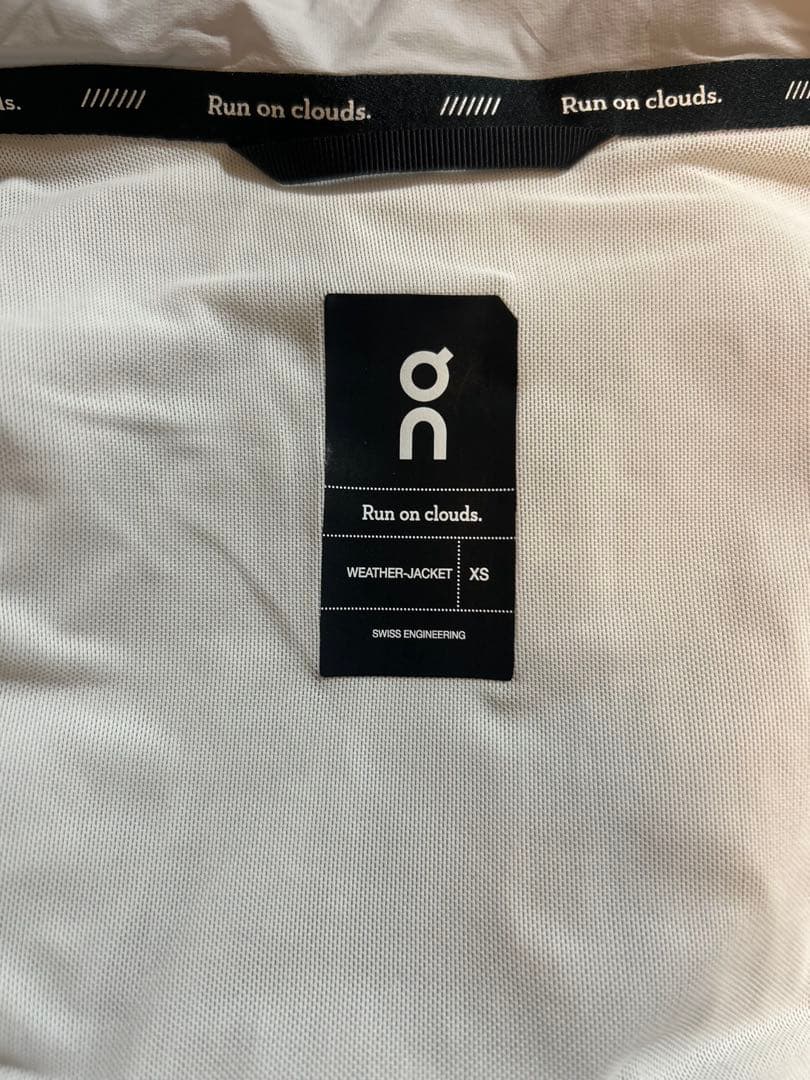 ON ウィンドブレーカー レディース