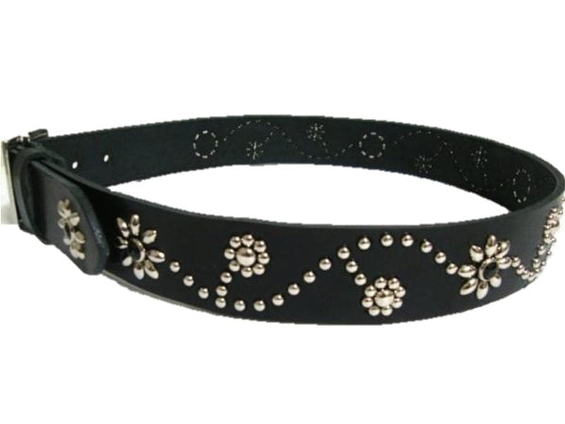 栃木レザー　フラワー型スタッズベルト　黒（ブラックスポッツ）一枚革