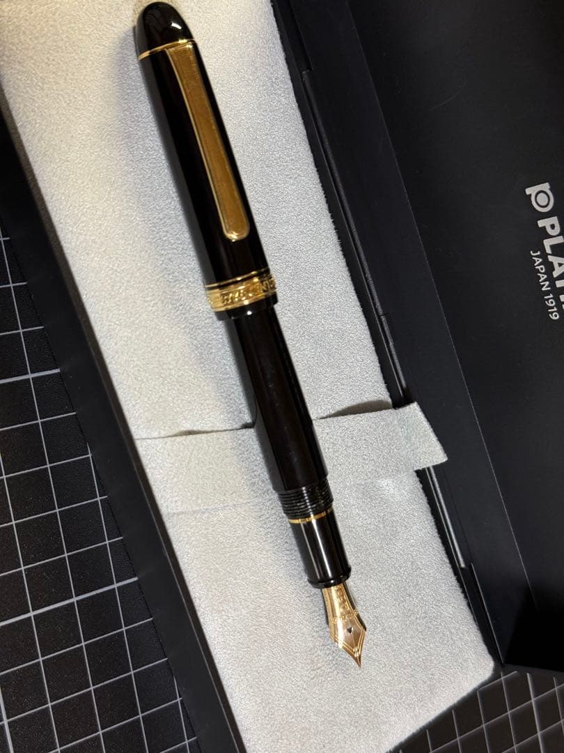 PLATINUM 万年筆 3776 センチュリー　SF