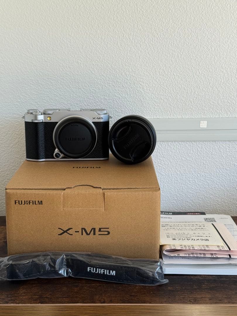 【極美品・付属品完備】FUJIFILM X-M5 シルバー ＋レンズ