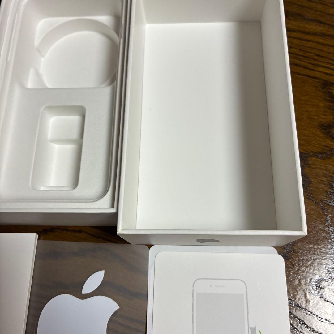 iPhone SE (第2世代) ブラック　SIMフリー　64GB