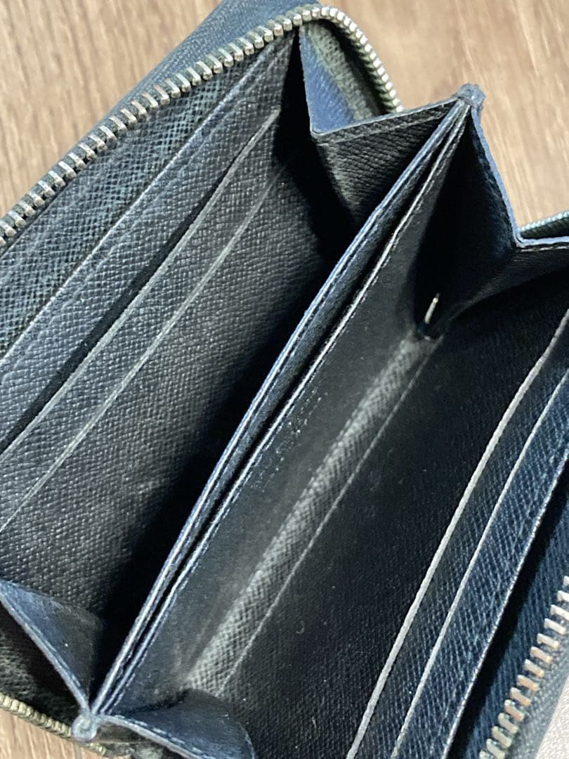 ルイヴィトン エピ ジッピーパース 小銭入れ ミニ財布 黒