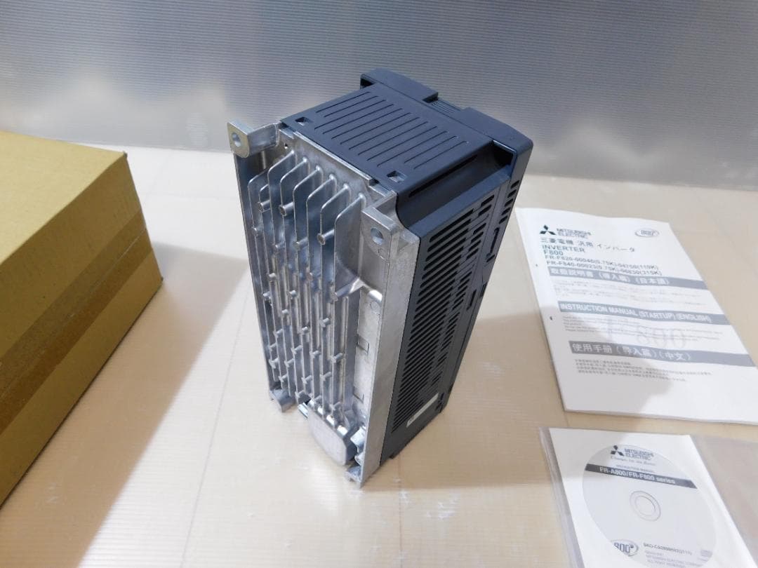 三菱　インバータ　FR-F820-0.75K-1　ＦＲ－Ｆ８２０－０．７５Ｋ－１