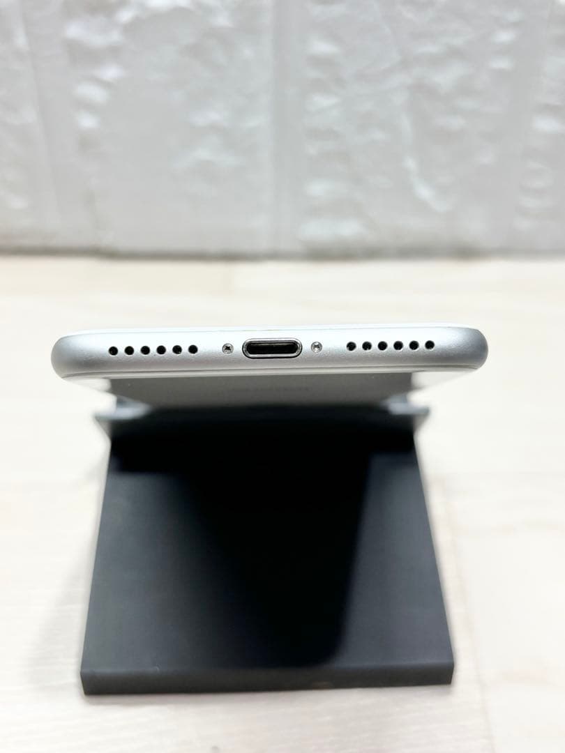 iPhone 8 256GB/バッテリー94%/SIMフリー