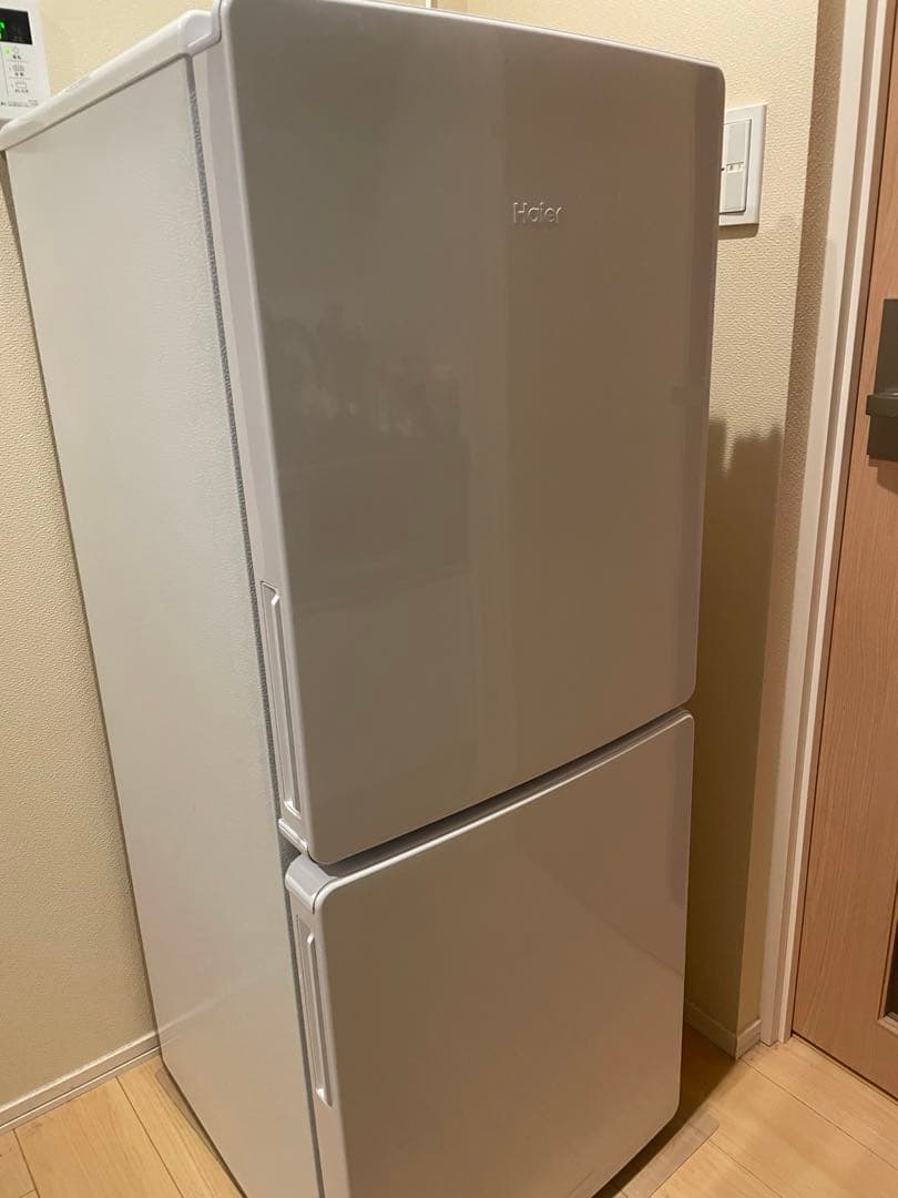 2024年製 Haier ノンフロン冷凍冷蔵庫　148L JR-NF148DK