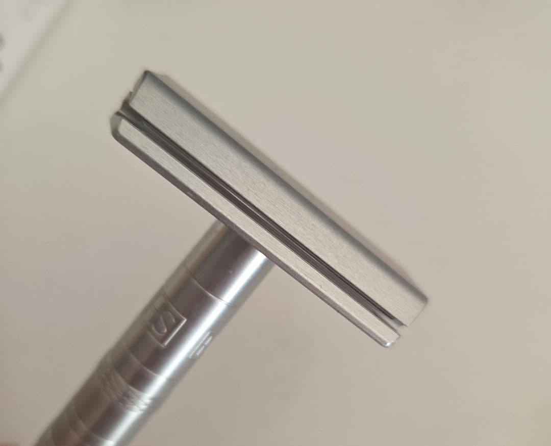 Henson Shaving（ヘンソンシェービング）AL13