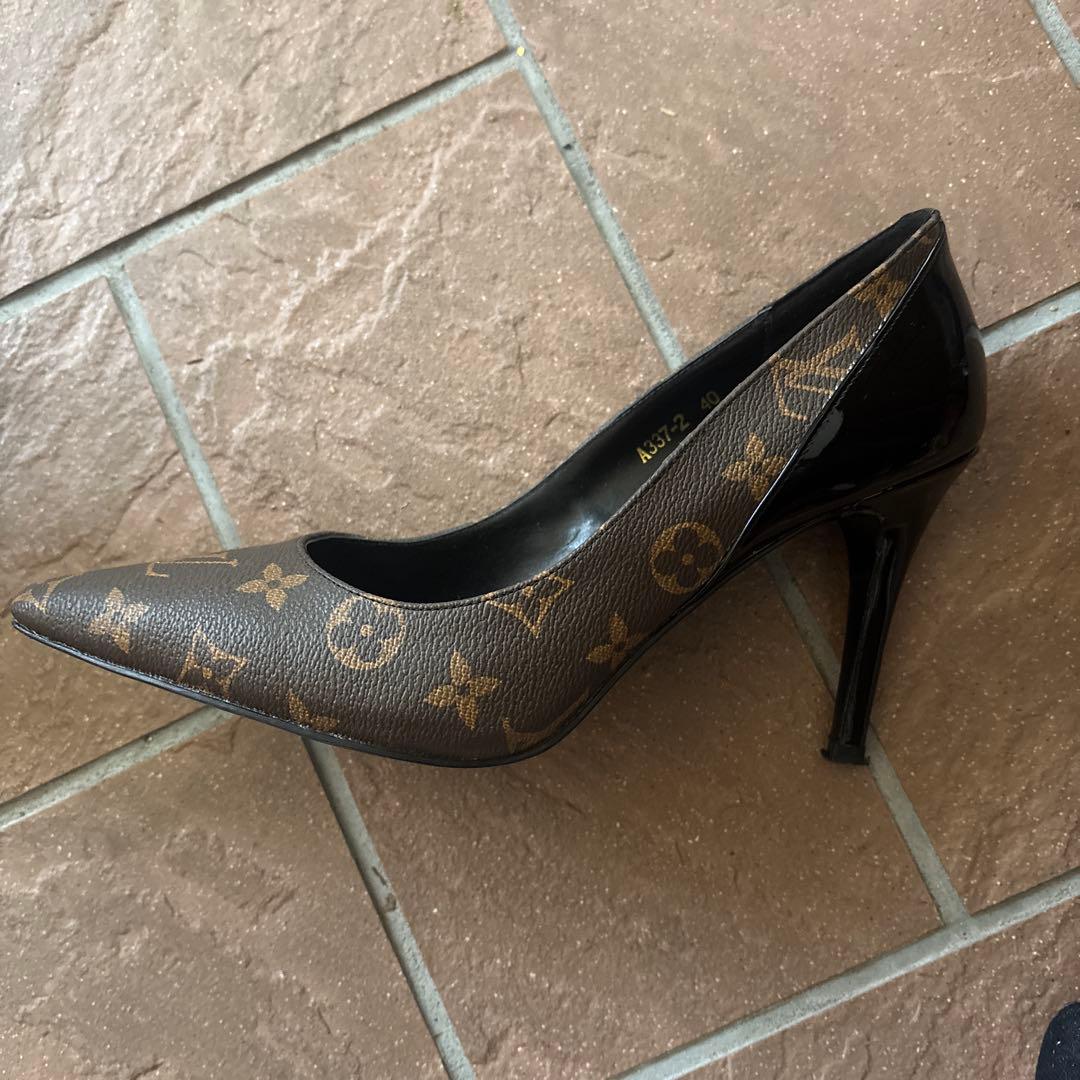 ルイヴィトンパンプス