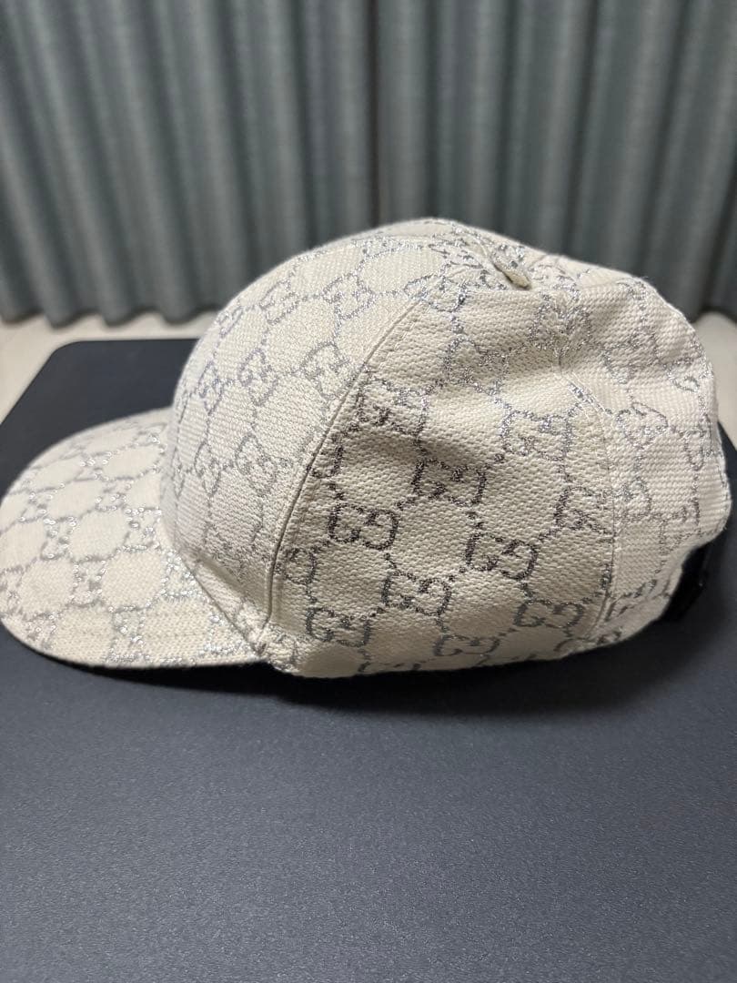PHG美品 MサイズGUCCI ラメ ベースボールキャップ ホワイト