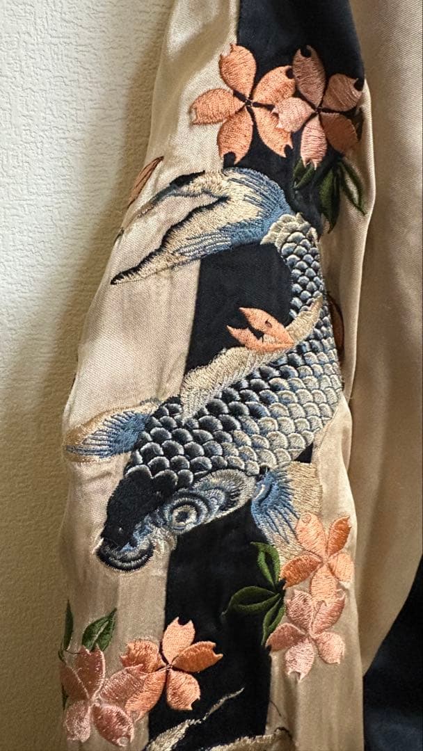 ねこむ様用 リバーシブル 花旅楽団 鯉と桜刺繍のサテン スカジャン