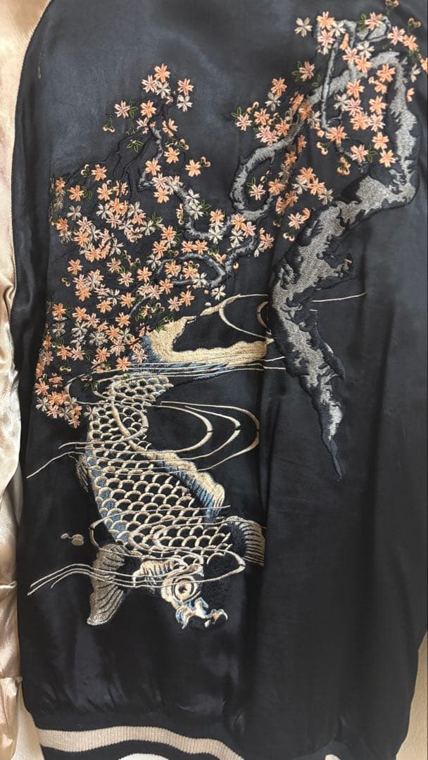 ねこむ様用 リバーシブル 花旅楽団 鯉と桜刺繍のサテン スカジャン