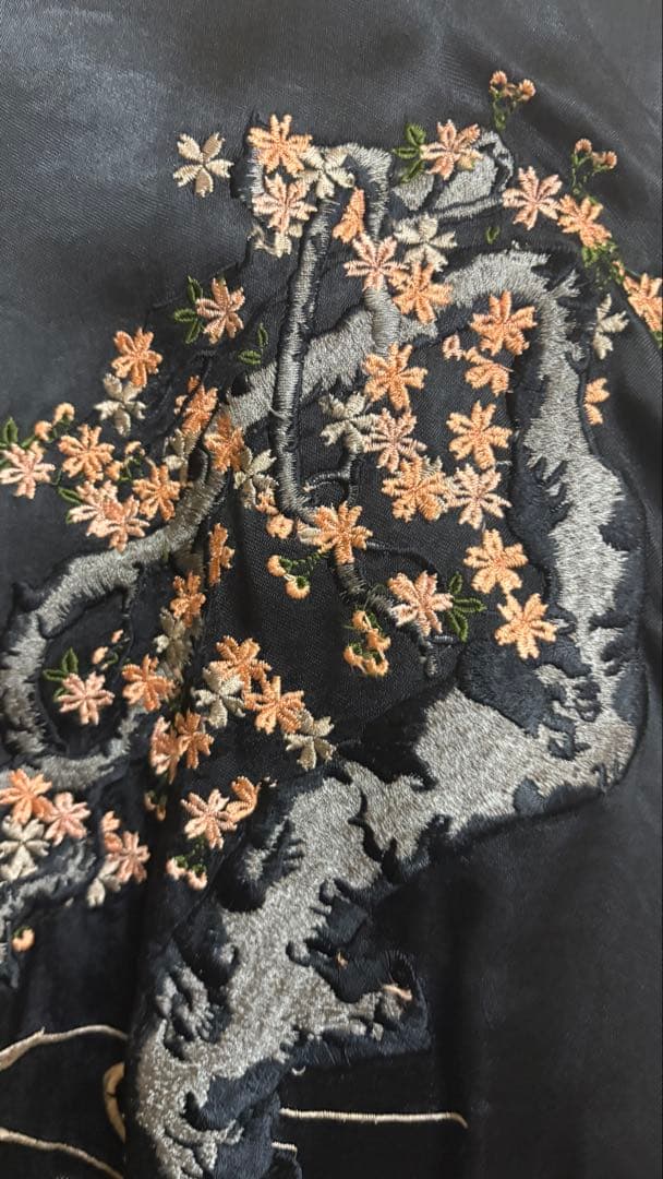 ねこむ様用 リバーシブル 花旅楽団 鯉と桜刺繍のサテン スカジャン