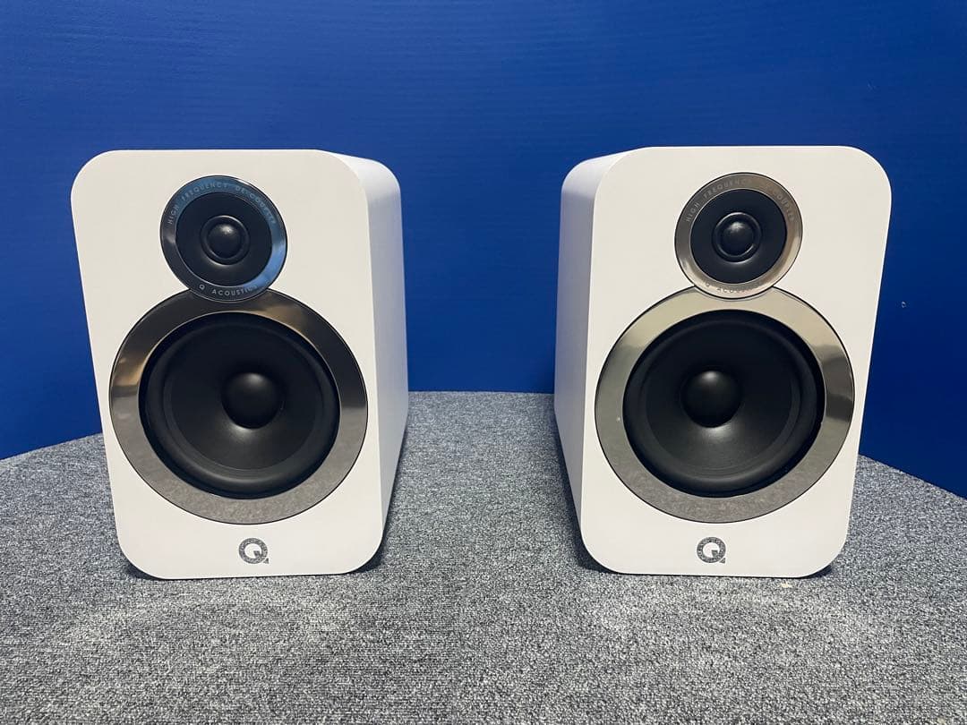 Q acoustics 3030i ホワイト　スピーカー