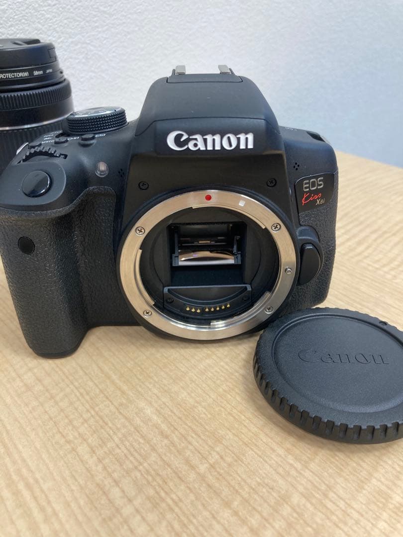 Canon EOS Kiss X8i ダブルズームキット　Wi-Fi機能付き