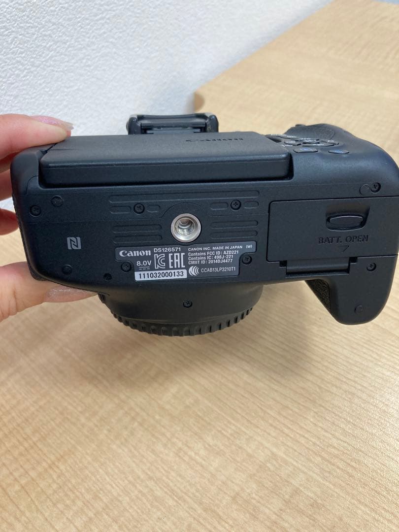 Canon EOS Kiss X8i ダブルズームキット　Wi-Fi機能付き