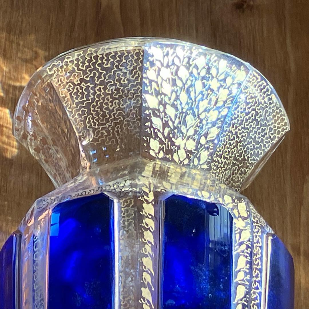 ボヘミアガラスの花瓶 ボヘミアプラチナ深い 青色 花器 中古品 旧チェコ