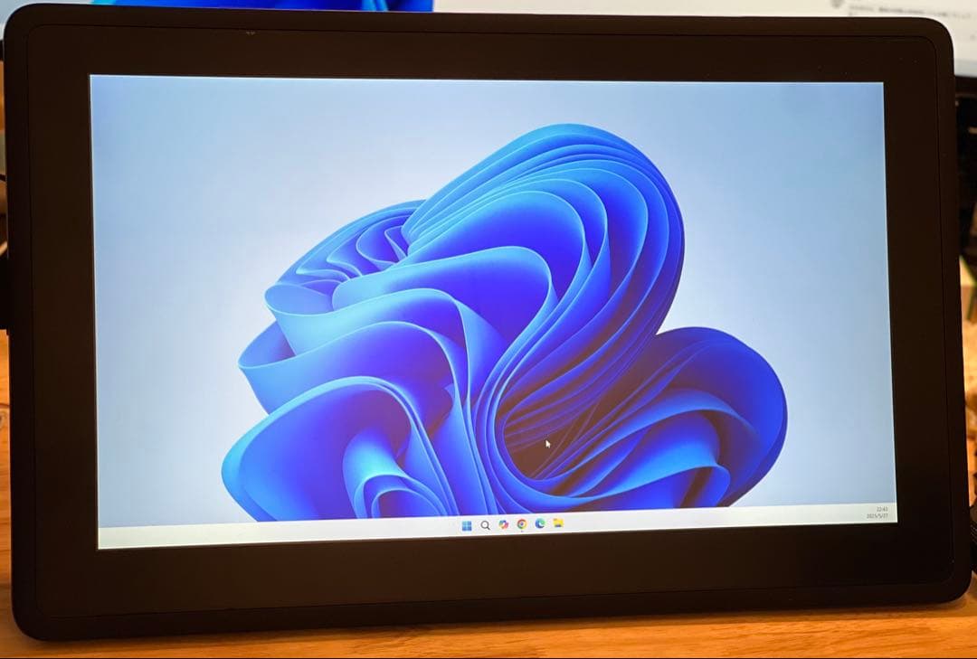 ワコム Wacom Cintiq 22 FHD ブラック DTK2260K1D