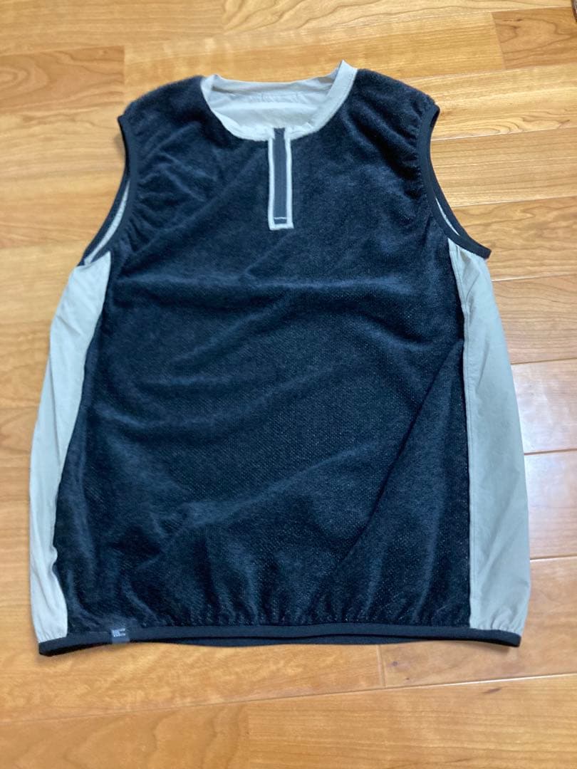 新品　static orbit winter vest Dune Mサイズ