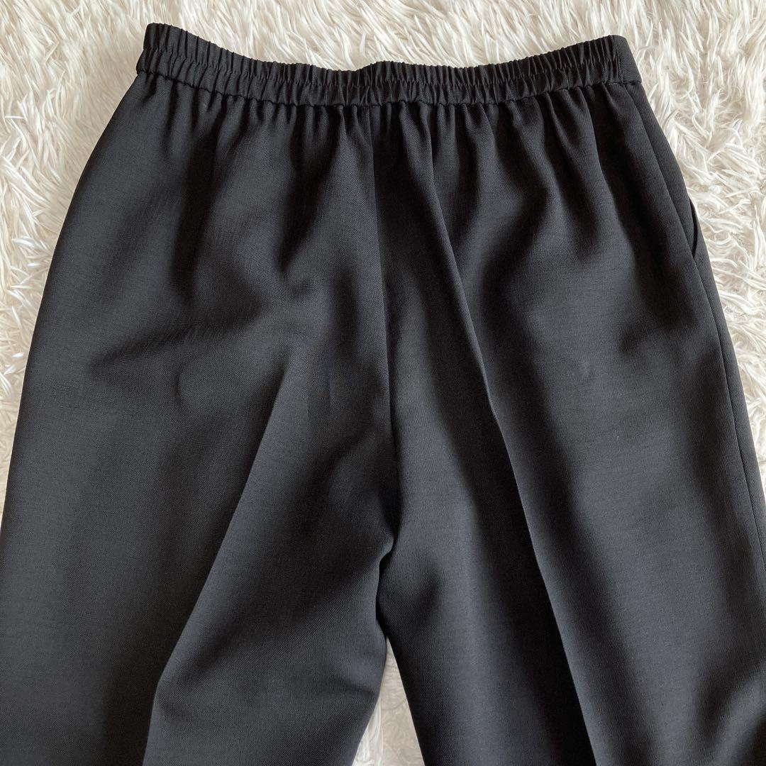 極美品 INDIVI 洗える ノーカラージャケット パンツスーツ ブラック 40