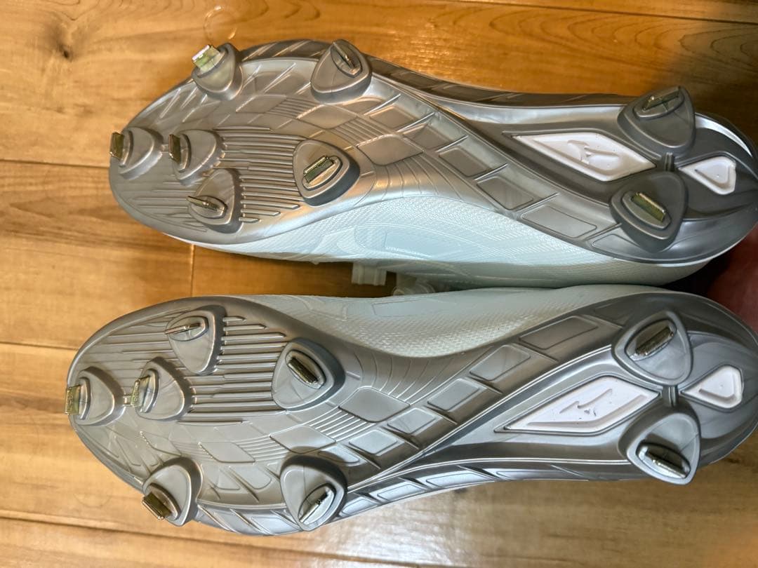 ミズノ 野球スパイク超軽量