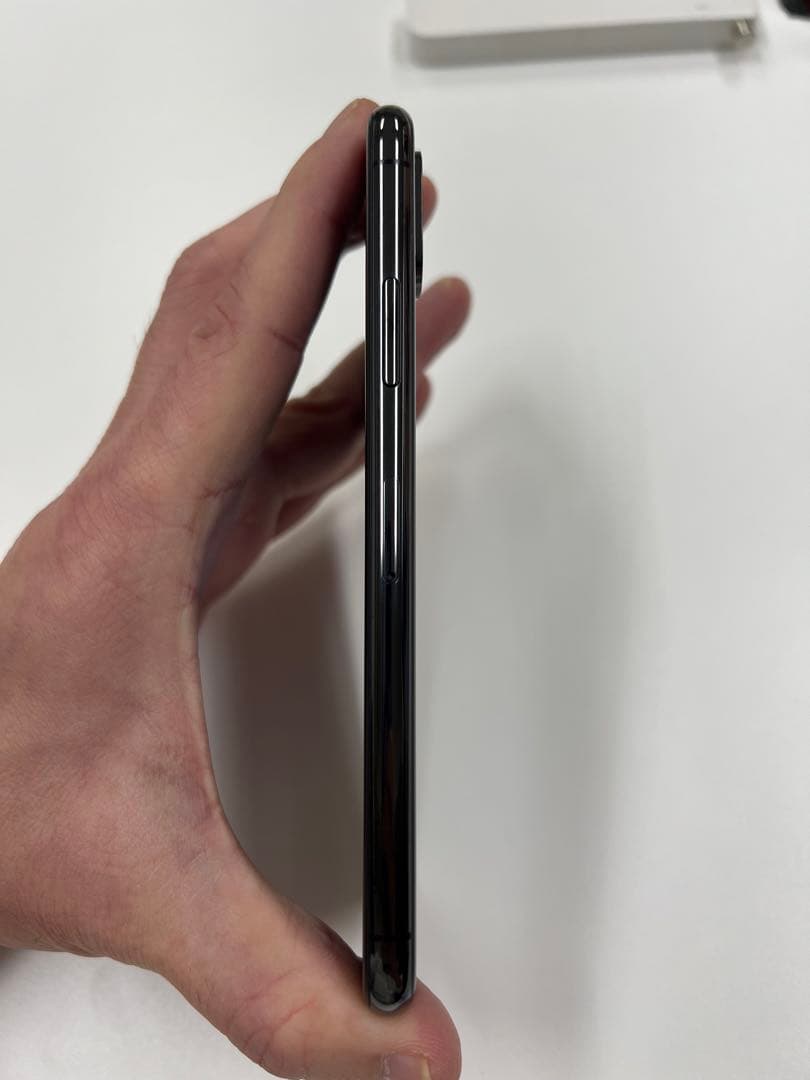 Apple iPhone Xs 256GBスペースグレー 本体