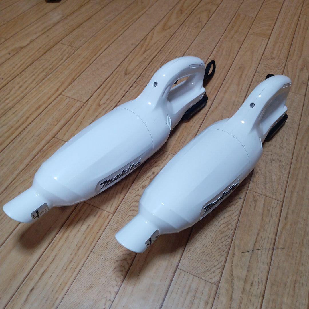 マキタ10.8V充電式クリーナCL106FDの２台セット純正バッテリ及び充電器付