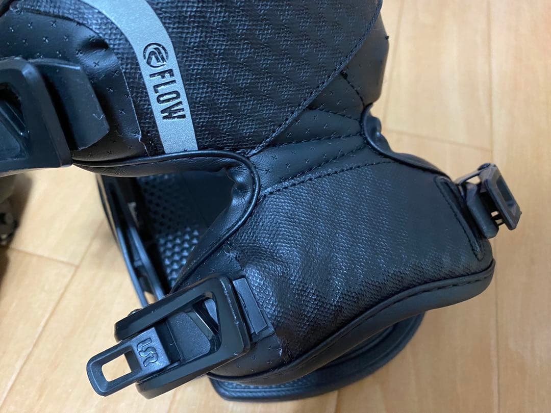 FLOW fuseビンディングBLACK