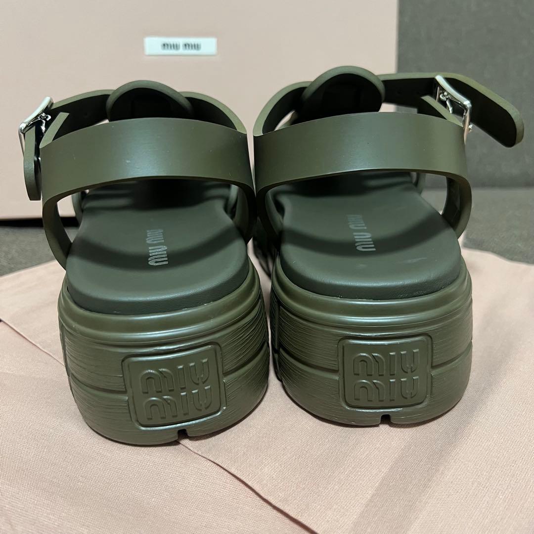 miu miu オリーブグリーン サンダル 新品未使用 箱布袋付き