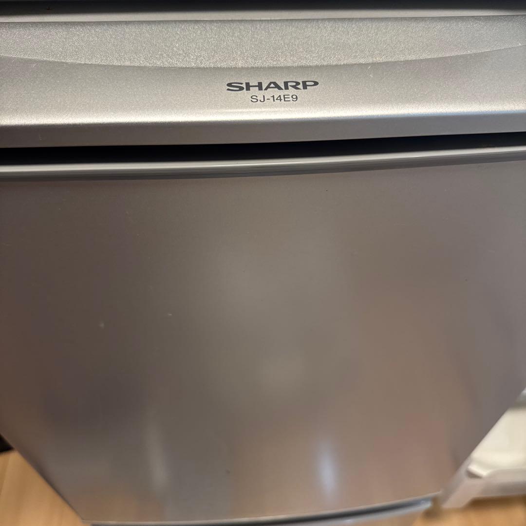 シャープ 2ドア 冷凍冷蔵庫 SJ-14E9 137L 一人暮らし