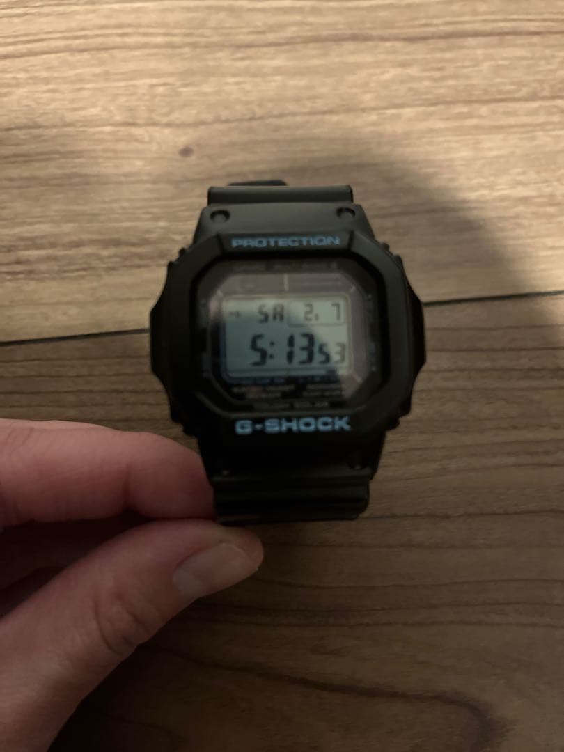 G-SHOCK 電波時計　ソーラー充電　防水　耐衝撃