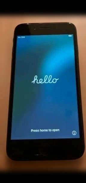 Apple iPhone SE(第2世代) 64GB ブラック