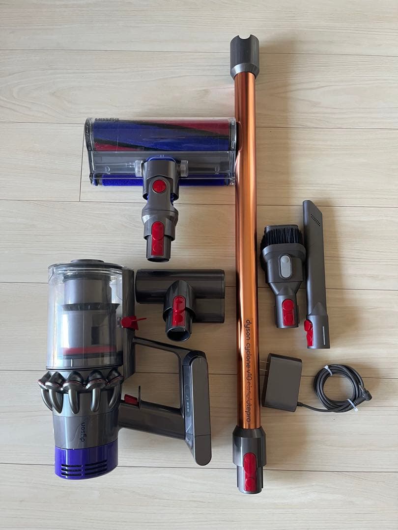 ダイソン Dyson V10 サイクロン式 コードレス掃除機