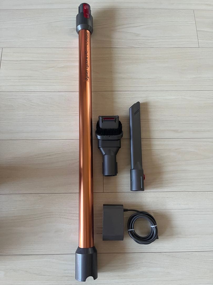 ダイソン Dyson V10 サイクロン式 コードレス掃除機