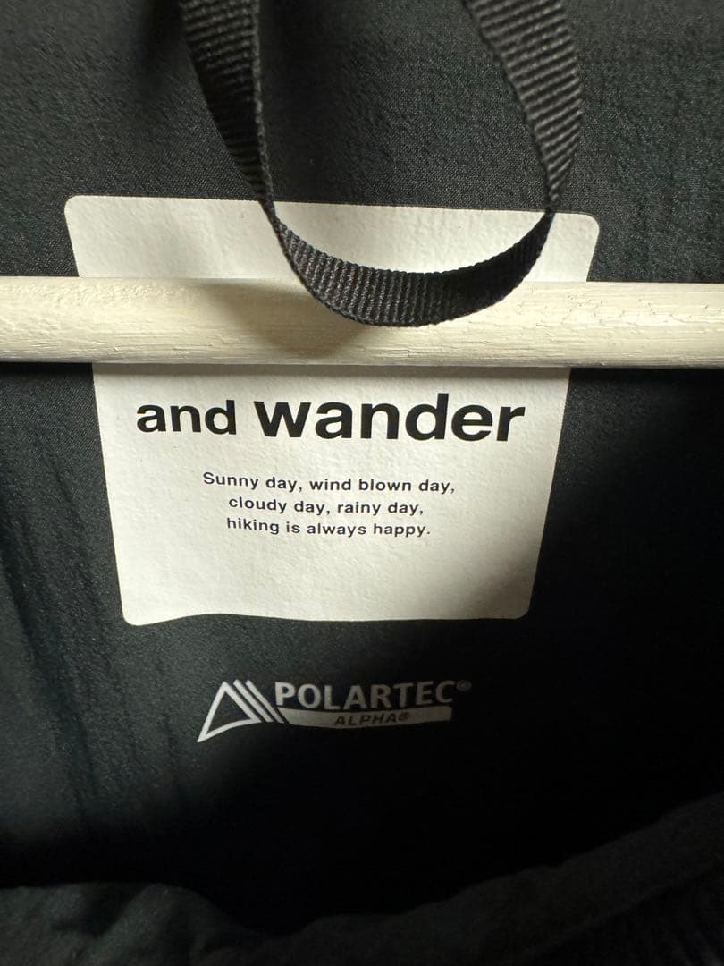 美品　and wander alpha AIR T インナーダウン