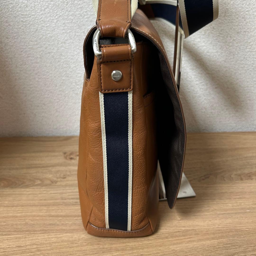 【美品】コーチ ショルダーバッグ ヘリテージ メッセンジャー ブラウン レザー