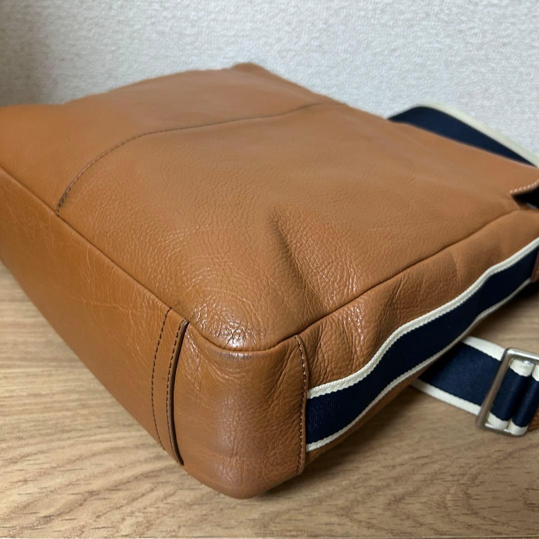 【美品】コーチ ショルダーバッグ ヘリテージ メッセンジャー ブラウン レザー