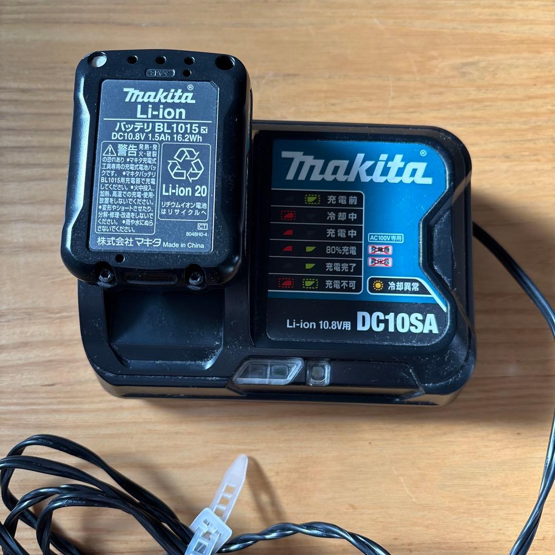 マキタクリーナー CF107FD